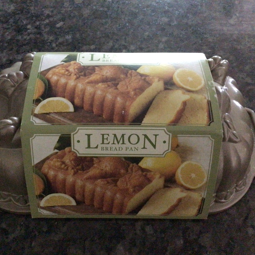 Lemon Bread Pan - Williams Sonoma
